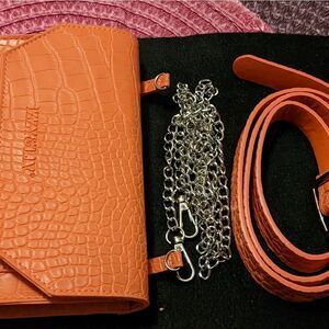 NWOT Orange Izzy and Liv crossbody